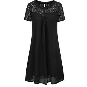 [NWOT] Retro Short Sleeved laced Dress
